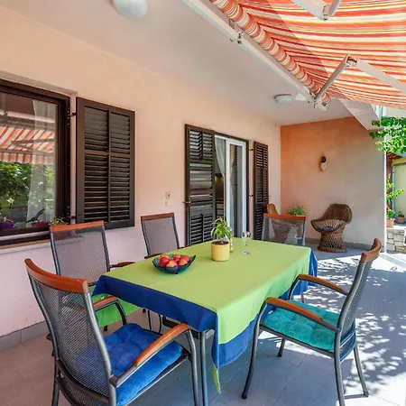 Amazing In With Kitchen *
